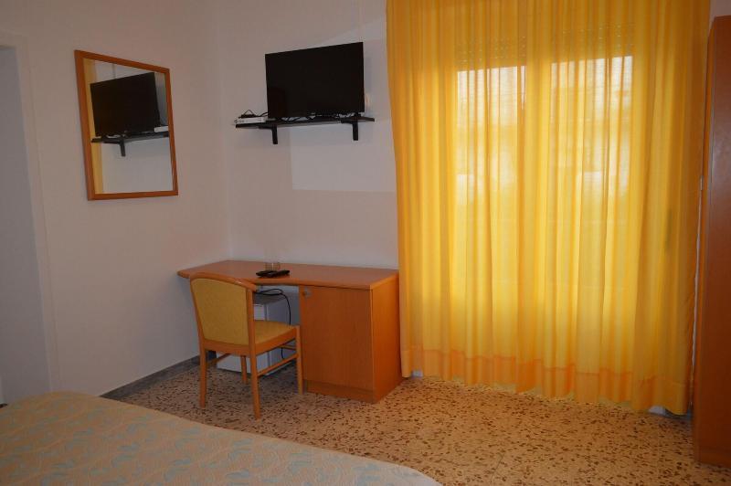 Delfino Hotel มารีนาดีกาเมโรตา ภายนอก รูปภาพ