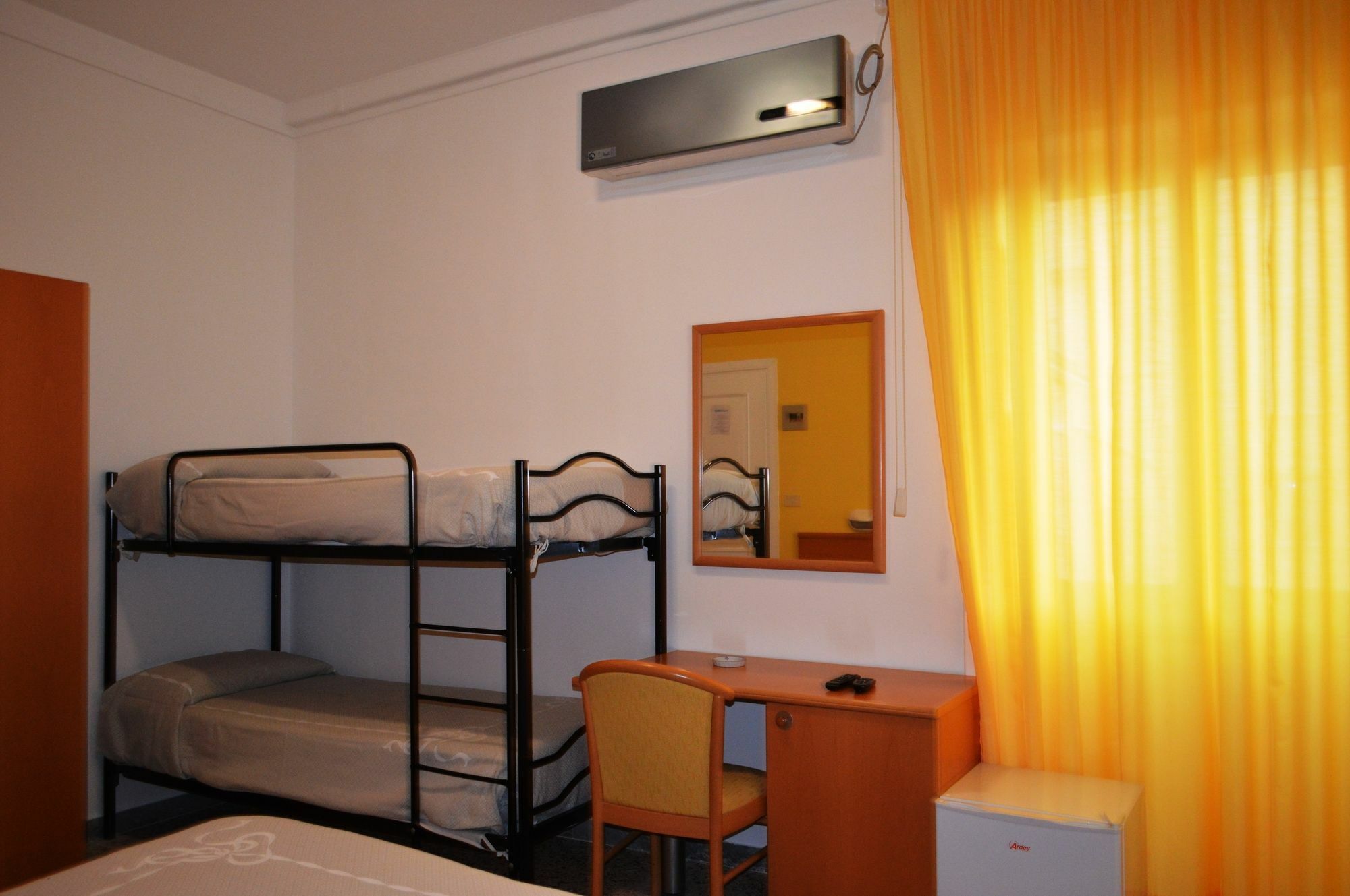 Delfino Hotel มารีนาดีกาเมโรตา ภายนอก รูปภาพ